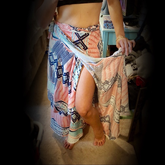 Volcom Wrap Skirt/Dress - Picture 8 of 8